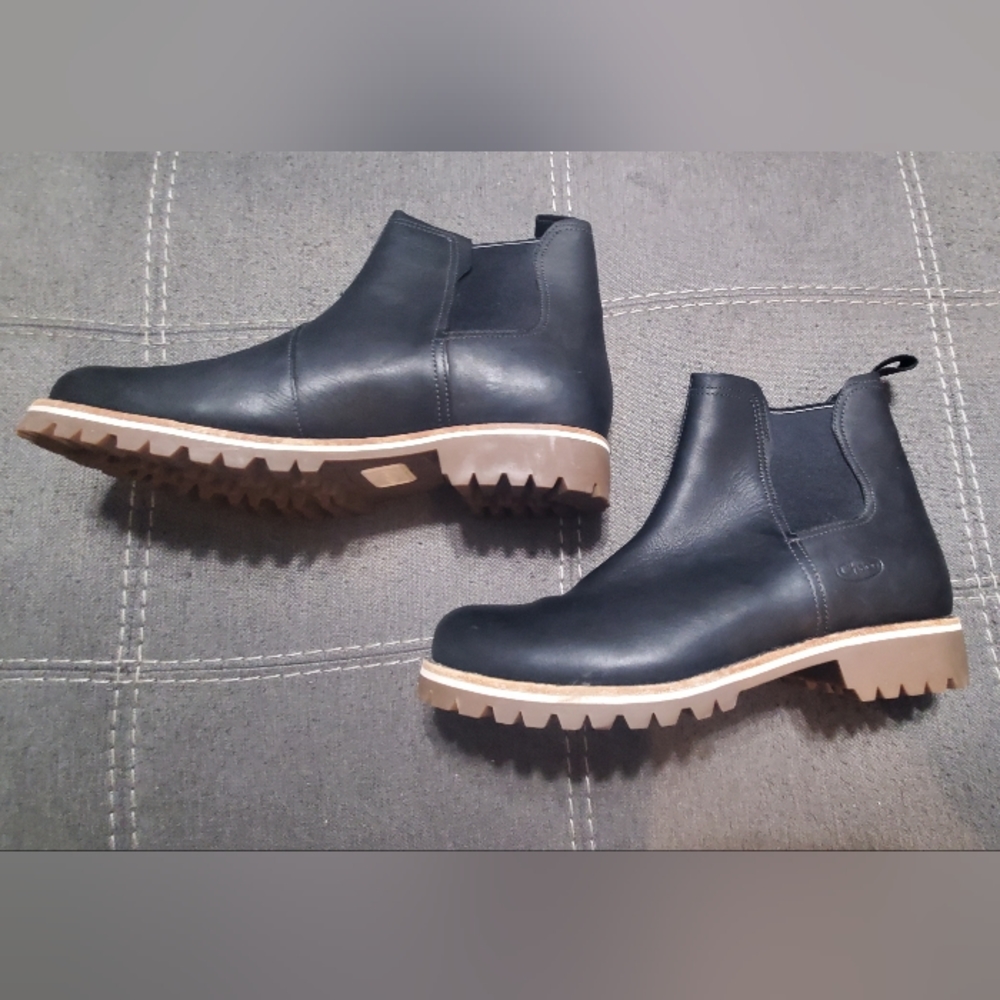 Chacos Waterproof Chelsea Boot Size Women's 10